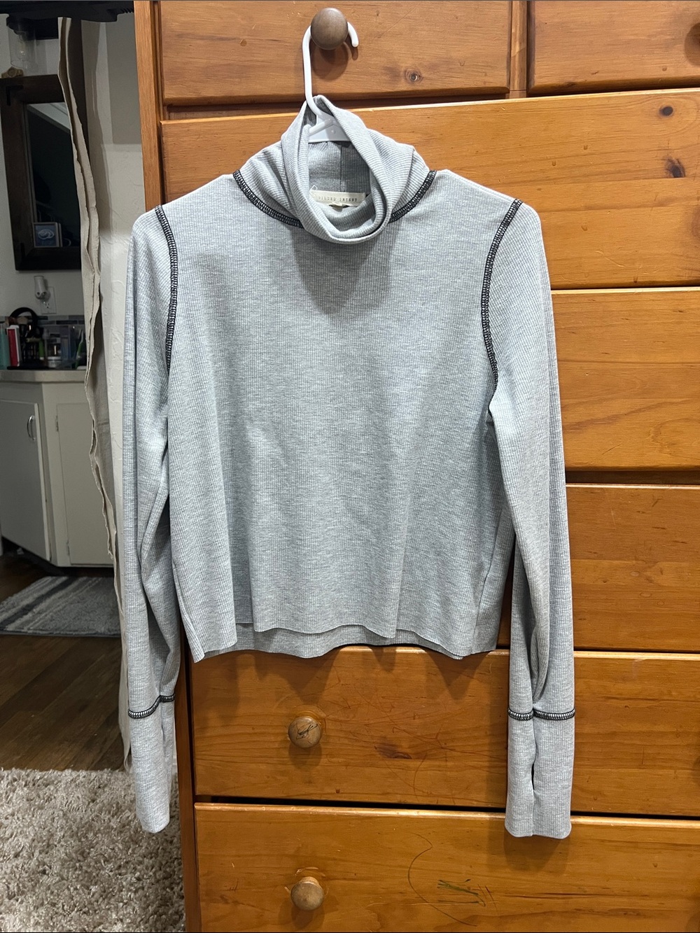 Super comfy lightweight Light Gray Turtleneck Long-Sleeve Women's Shirt like new